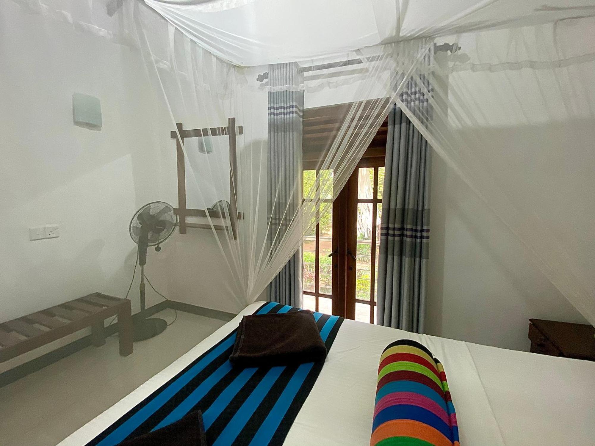 Habarana New Star Homestay Esterno foto