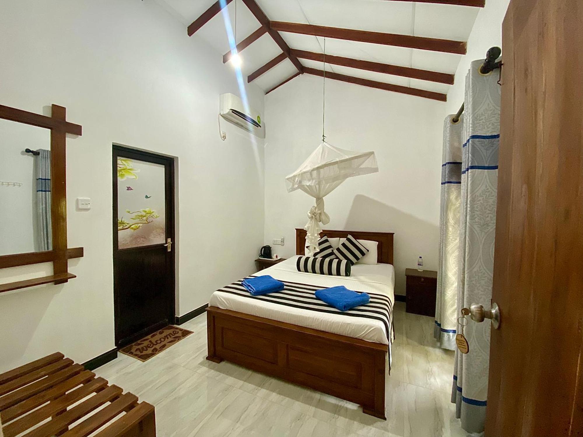 Habarana New Star Homestay Esterno foto