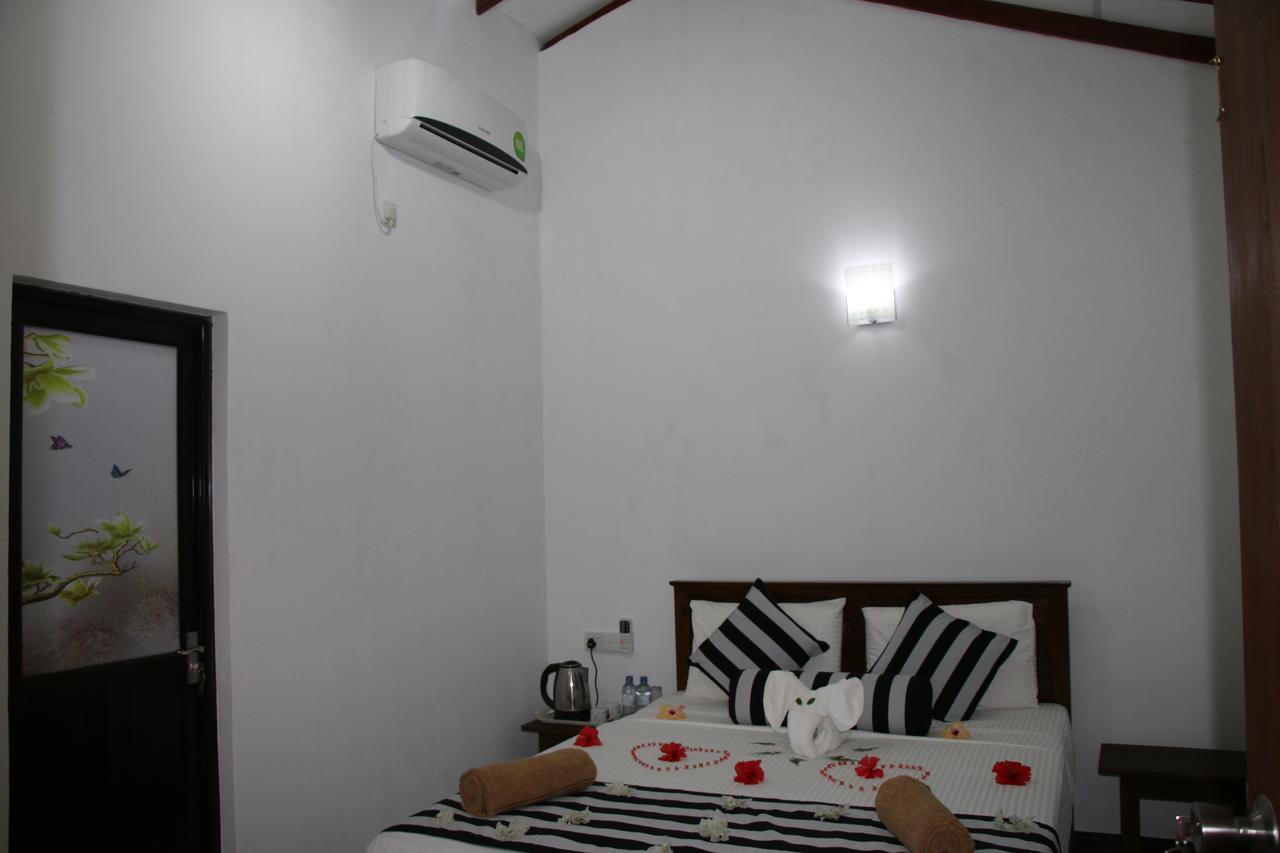 Habarana New Star Homestay Esterno foto